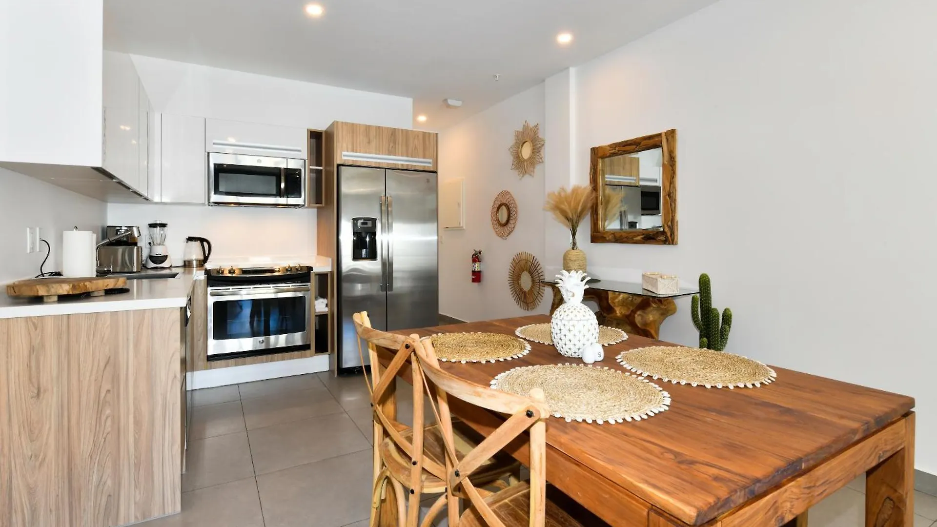 아파트 Stunnig Ocean View 2 Bedroom, 2 Bath With Infinity Pool